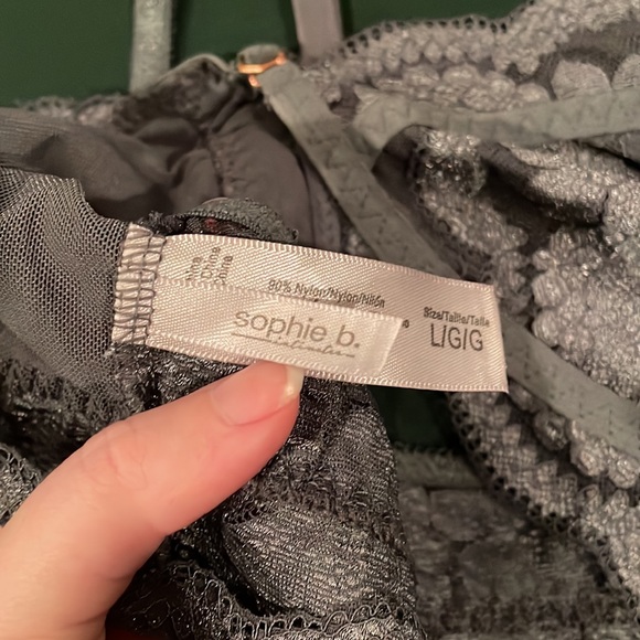 Wire Free Bralette with Front Closure - Picture 3 of 5